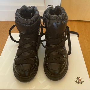 Moncler After ski boots, size 7, black